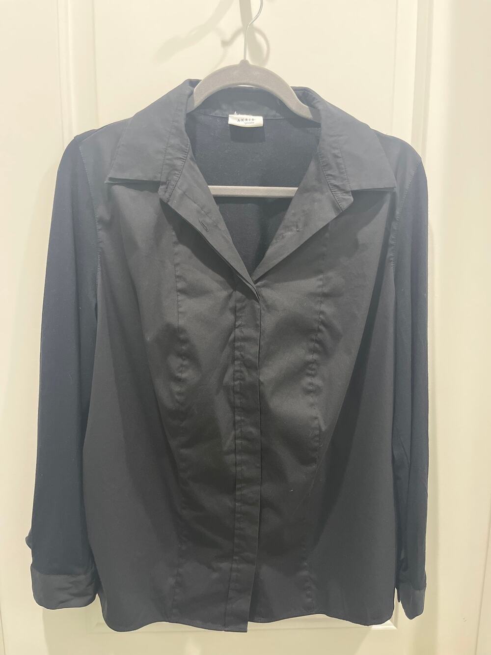 Akris Punto Black Double Collared Button-Down Sz US 16